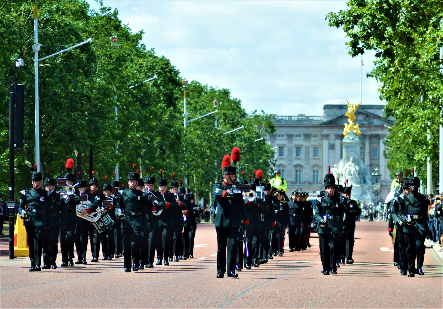 Buckingham Palace courtyard ceremony